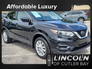 Used 2020 Nissan Rogue Sport S w/ Appearance Package image 1