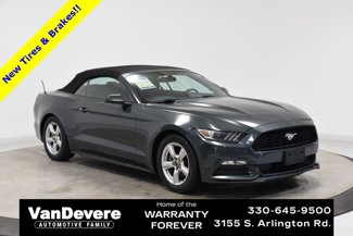 Used 2016 Ford Mustang Convertible image 1