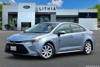 Used 2022 Toyota Corolla LE image 1