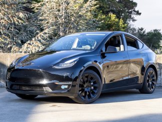 Used 2021 Tesla Model Y Long Range image 1