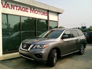Used 2020 Nissan Pathfinder S image 1