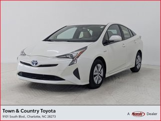 Used 2016 Toyota Prius Three Touring image 1
