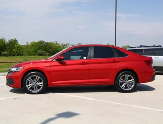 Used 2023 Volkswagen Jetta SE video 2