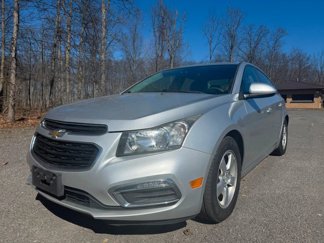 Used 2015 Chevrolet Cruze LT w/ Technology Package image 1