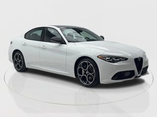 New 2025 Alfa Romeo Giulia image 1