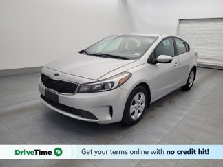 Used 2017 Kia Forte LX image 1