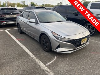 Used 2023 Hyundai Elantra SEL video 1