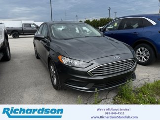 Used 2017 Ford Fusion SE w/ Fusion SE Technology Package image 1