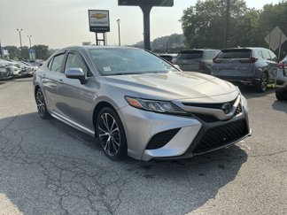 Used 2019 Toyota Camry SE image 1