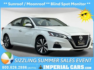 Used 2022 Nissan Altima 2.5 SV w/ SV Premium Package image 1