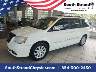 Used 2011 Chrysler Town & Country Touring-L image 1