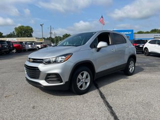 Used 2022 Chevrolet Trax LS w/ Tint and Cruise Package image 1