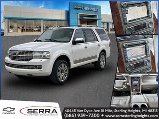 Used 2011 Lincoln Navigator 4WD image 1