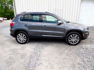 Used 2012 Volkswagen Tiguan S image 1