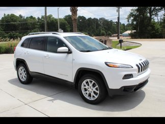Used 2015 Jeep Cherokee Latitude image 1