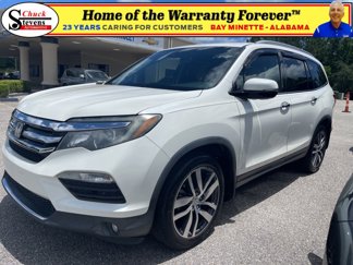 Used 2017 Honda Pilot Touring image 1