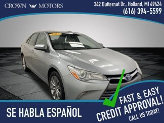 Used 2016 Toyota Camry XLE image 1
