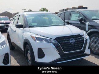 New 2025 Nissan Kicks Play S image 1