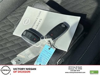 Used 2023 Nissan Kicks SV image 1