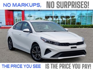 Used 2023 Kia Forte LXS image 1