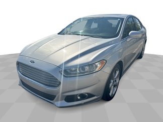 Used 2016 Ford Fusion SE image 1