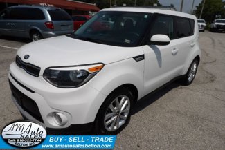 Used 2019 Kia Soul + image 1