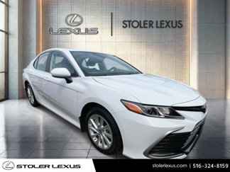 Used 2023 Toyota Camry LE image 1