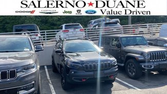 Used 2019 Jeep Cherokee Trailhawk w/ Cold Weather Group image 1