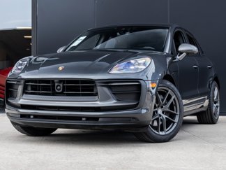 Certified 2025 Porsche Macan Turbo image 1