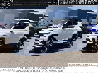Certified 2024 Volvo XC40 B5 Plus w/ Climate Package image 1