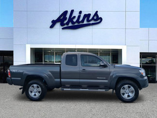 Used 2015 Toyota Tacoma PreRunner image 1