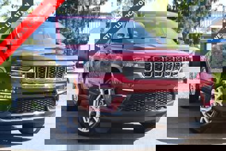 Used 2022 Jeep Grand Cherokee Limited image 1