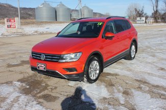 Used 2018 Volkswagen Tiguan SE image 1