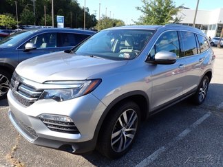 Used 2017 Honda Pilot Elite image 1