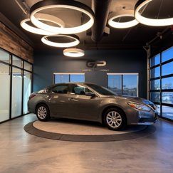 Used 2018 Nissan Altima 2.5 S image 1