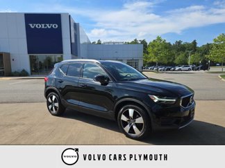 Used 2019 Volvo XC40 T5 Momentum image 1