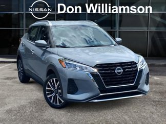 Used 2023 Nissan Kicks SV image 1