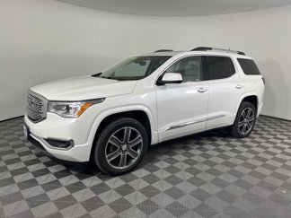 Used 2019 GMC Acadia Denali w/ Technology Package image 1