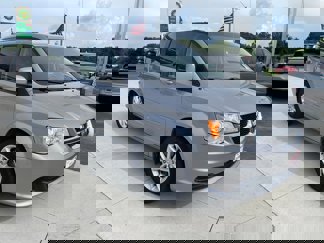 Used 2015 Dodge Grand Caravan SXT w/ Rear Park Assist Package image 1