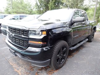 Used 2018 Chevrolet Silverado 1500 Custom image 1