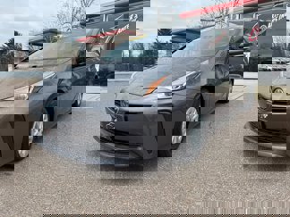 Used 2019 Toyota Prius LE image 1