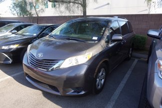 Used 2015 Toyota Sienna LE image 1