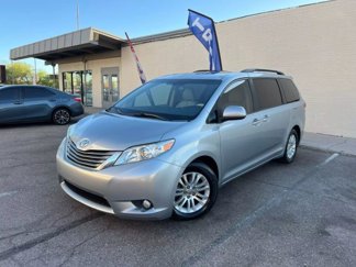 Used 2014 Toyota Sienna XLE image 1