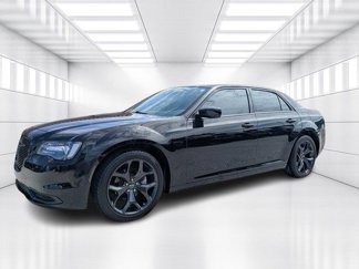 Used 2022 Chrysler 300 Touring w/ Sport Appearance Package image 1
