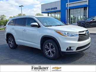 Used 2016 Toyota Highlander XLE video 1