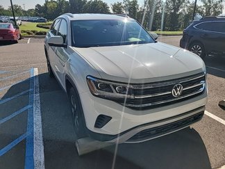 Used 2021 Volkswagen Atlas Cross Sport SE image 1