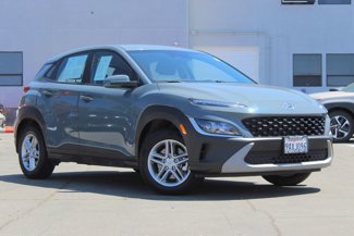 Used 2022 Hyundai Kona SE image 1