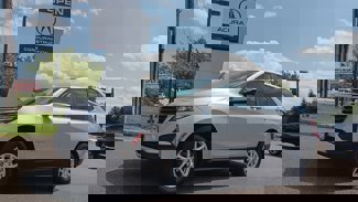 Used 2022 Chevrolet Equinox LT image 1