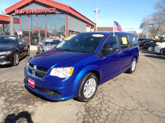 Used 2018 Dodge Grand Caravan SE image 1