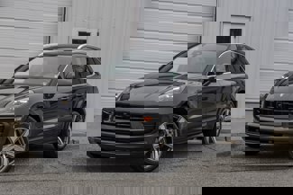 Certified 2024 Porsche Macan image 1